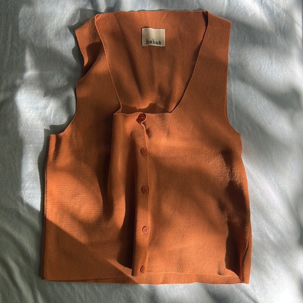 Brand new babaa vest no 39 cognac